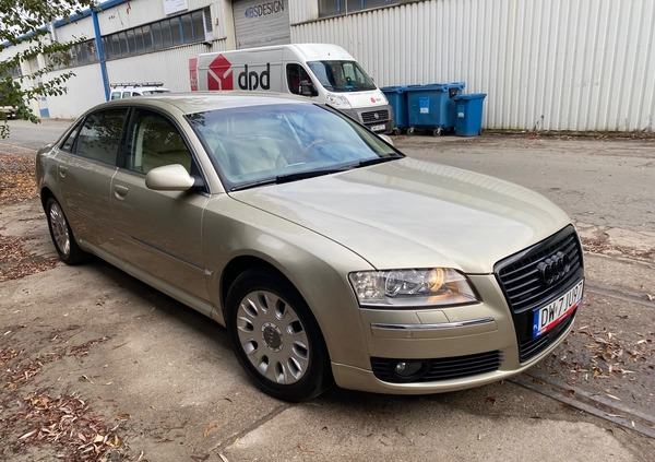 Audi A8 cena 29000 przebieg: 413000, rok produkcji 2005 z Wrocław małe 106